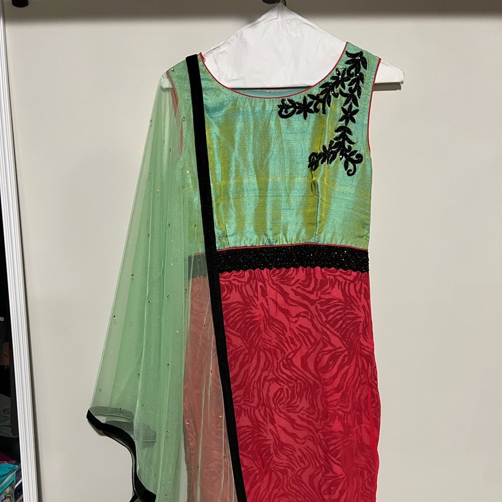 Indian Pakistani pink green black 3 pc dress salwar suit